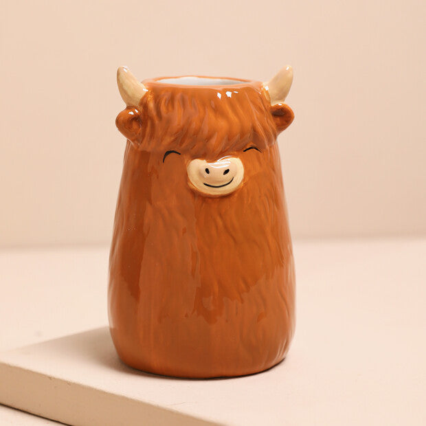 Vaasje Highland Cow - Sass & Belle
